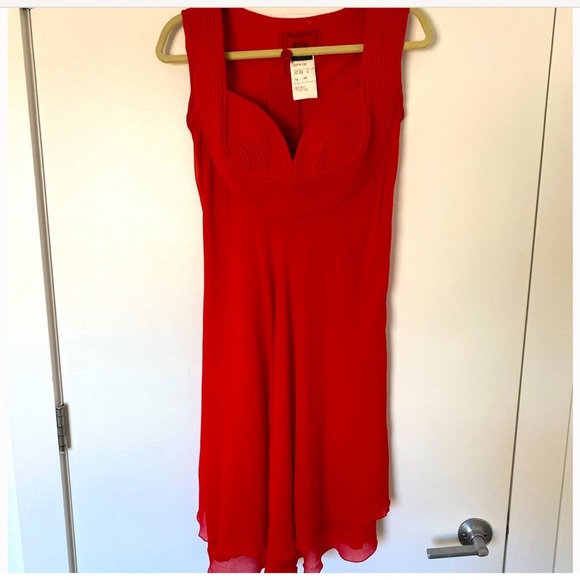 Vintage Valentino Night Red Silk Dress - Sz 10 - Fits like a Sz 6 - NWT - Picture 1 of 4
